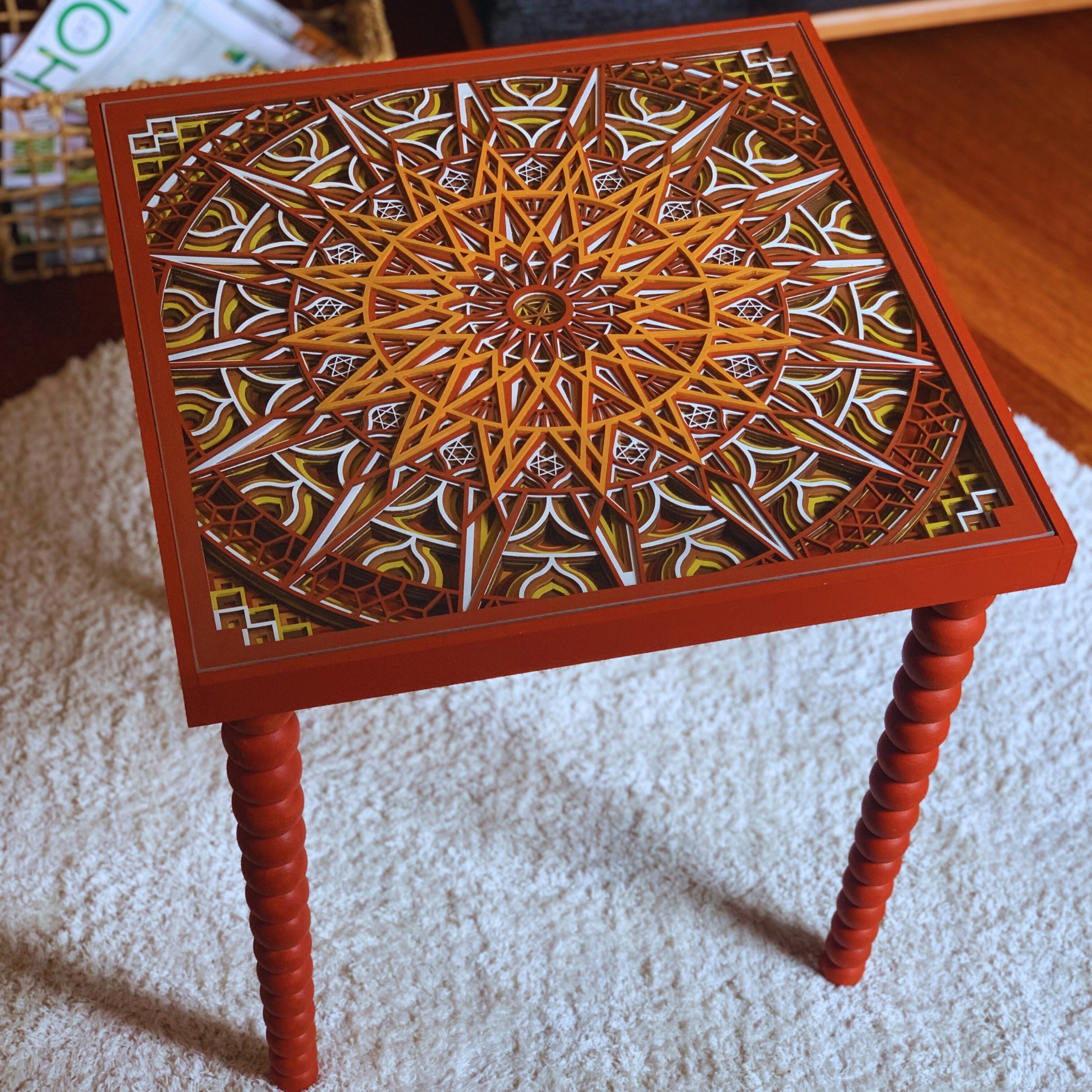 El Yapımı 3D Mandala Yan Sehpa I Kırmızı