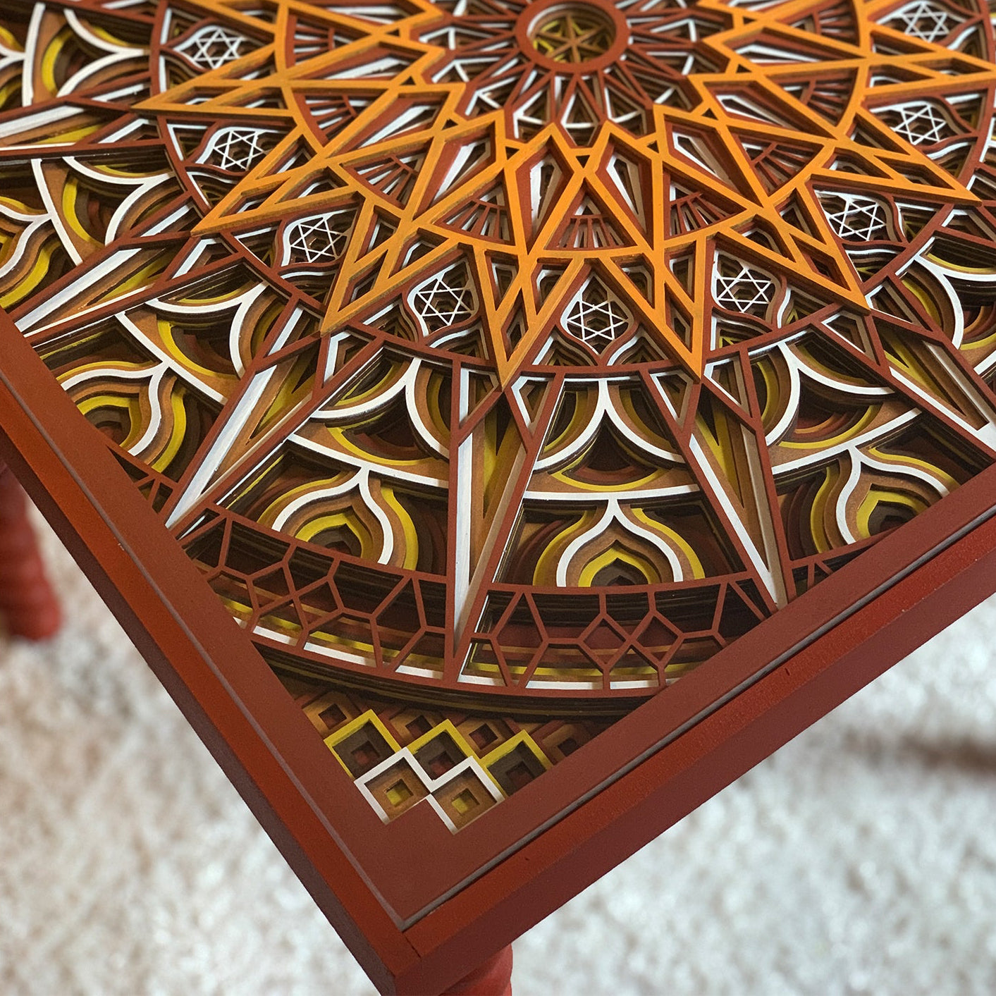 El Yapımı 3D Mandala Yan Sehpa I Kırmızı