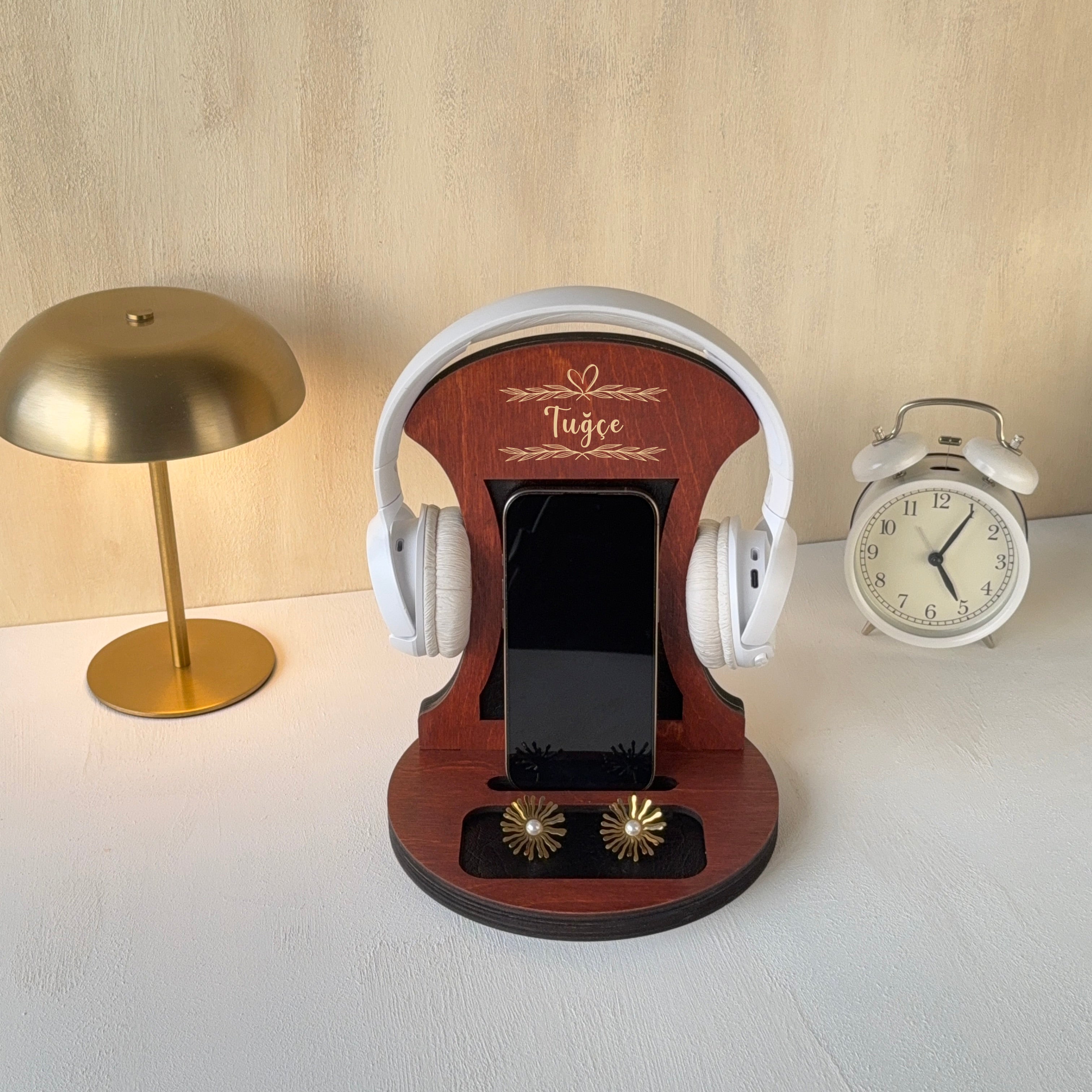 Kişiselleştirilebilir Ahşap Kulaklık ve Telefon Standı