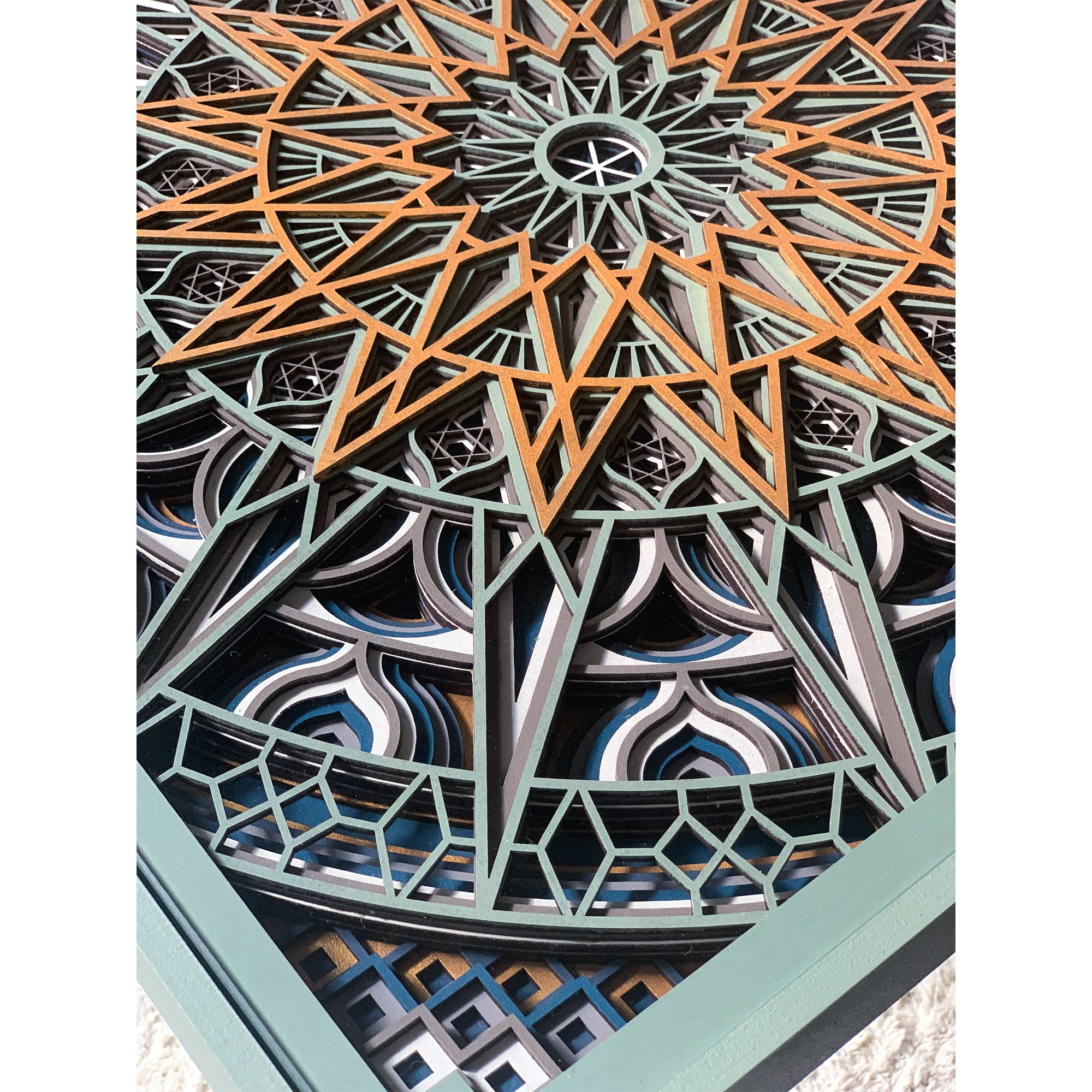 El Yapımı 3D Mandala Yan Sehpa – Mavi