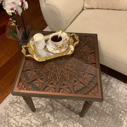 El Yapımı 3D Mandala Yan Sehpa 48×50 cm – Modern Dekoratif Sehpa_Bordo