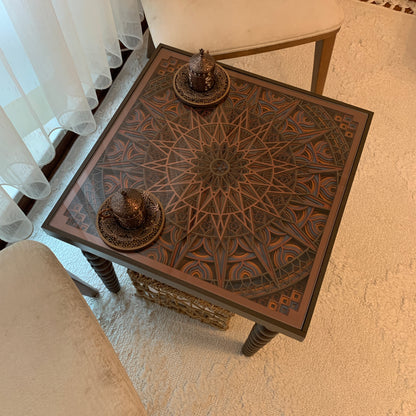 El Yapımı 3D Mandala Yan Sehpa 48×50 cm – Modern Dekoratif Sehpa_Bordo